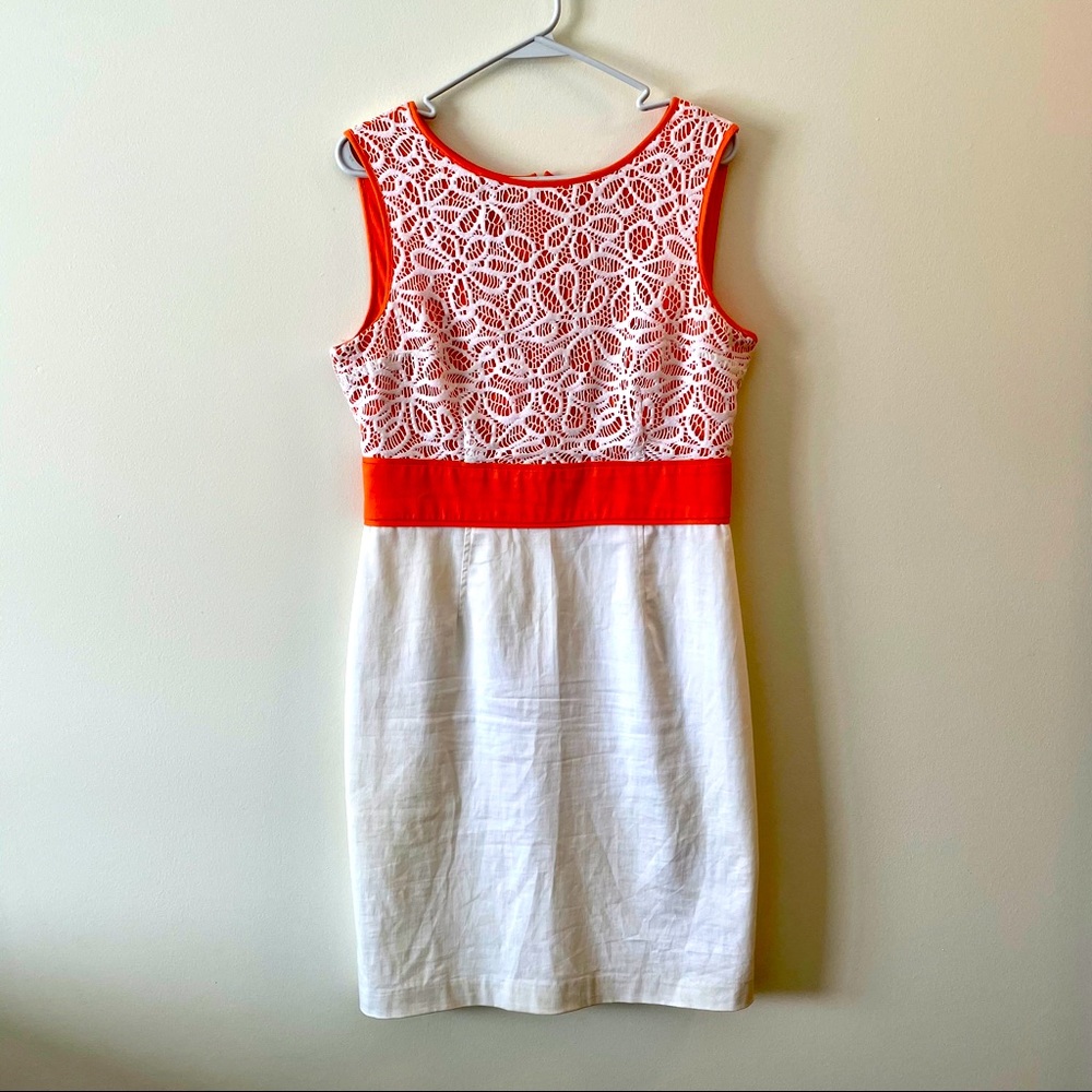 Lace Detail Knee Length Dress